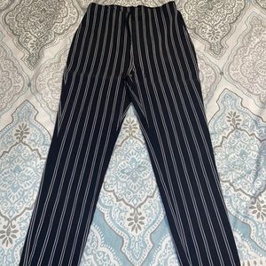 Pattern pants